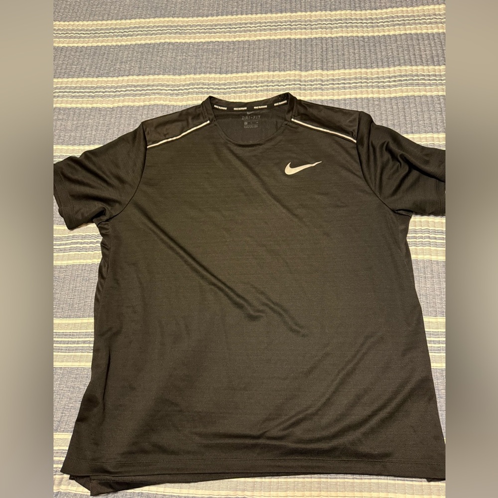 Nike Dri-fit Running Shirt - XL